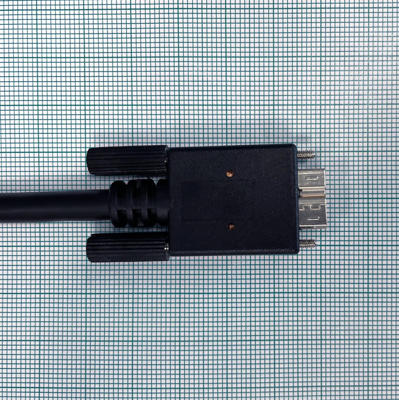 Top view of Type micro B USB 3.0 Vision screw lock connector