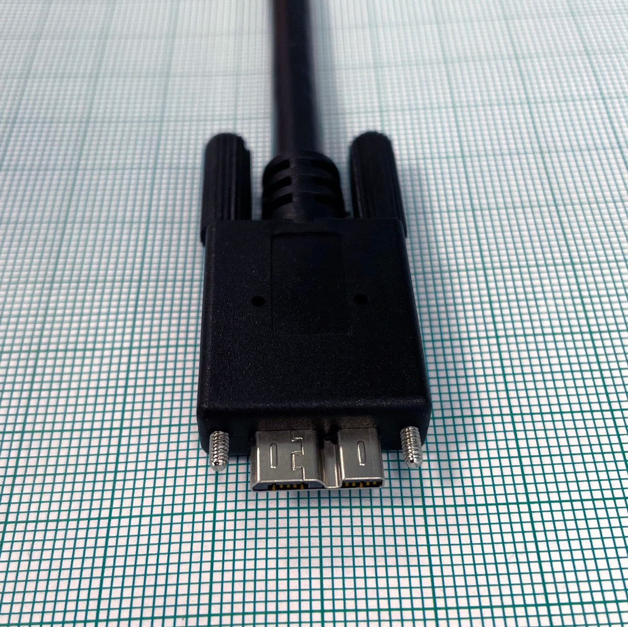 Perspective view of Type micro B USB 3.0 Vision screw lock connector